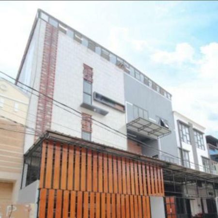 Kamar Keluarga Duri Kosambi Jakarta Exterior photo
