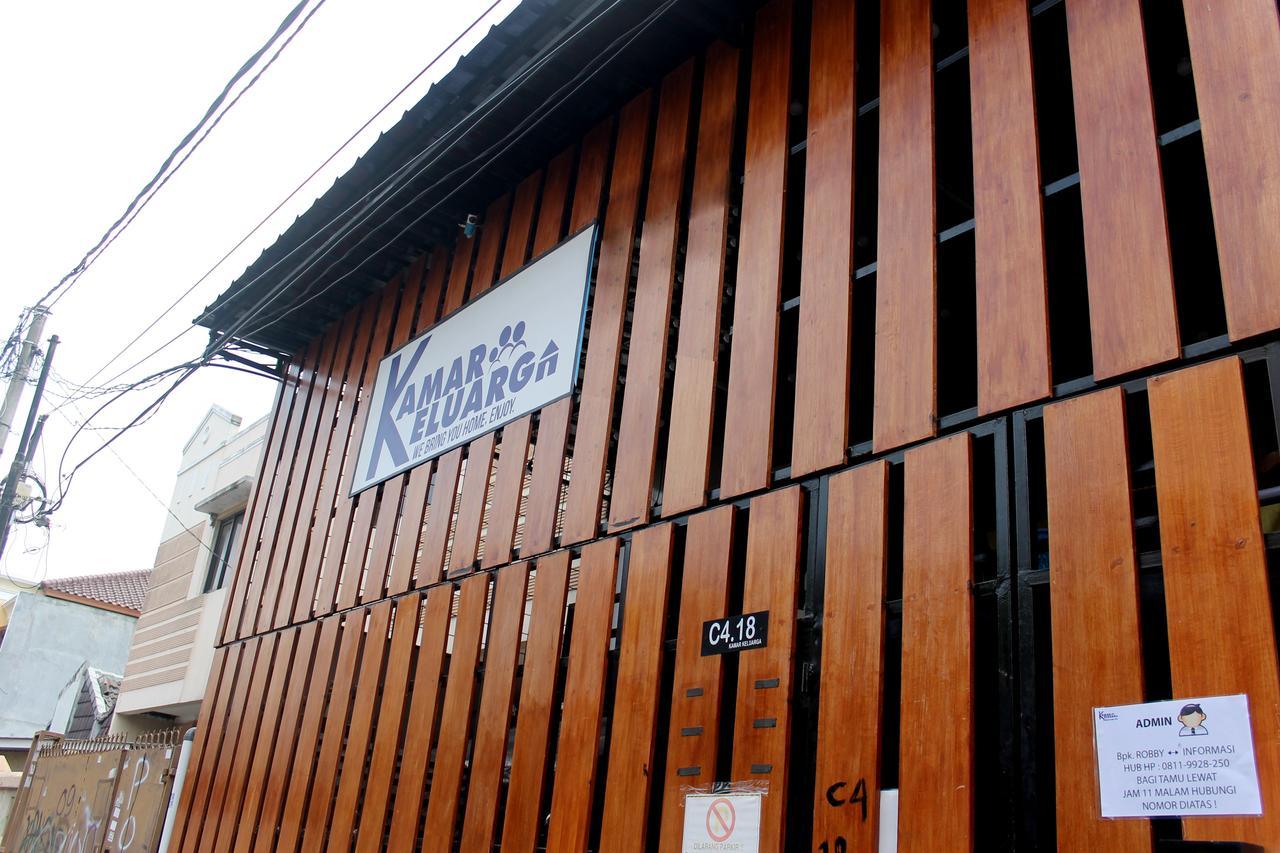 Kamar Keluarga Duri Kosambi Jakarta Exterior photo
