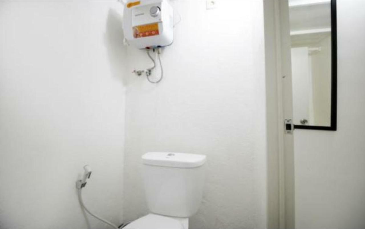 Kamar Keluarga Duri Kosambi Jakarta Exterior photo